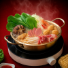 Lẩu Cô Đơn 90K tại Mì Cay Quốc Dân với nước lẩu cay thơm, topping đa dạng, rau nấm ăn kèm dành cho một người